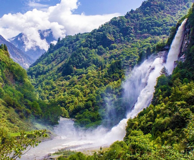 Silver Lines Jung Falls Silver Lines Jung Falls