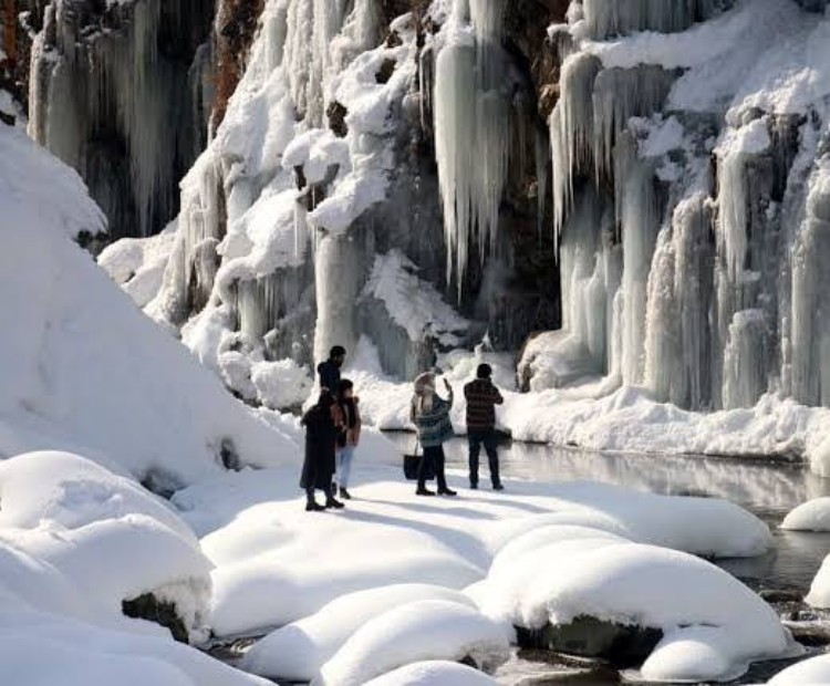 Kashmir Tour with Doodhpathri Kashmir Tour with Doodhpathri